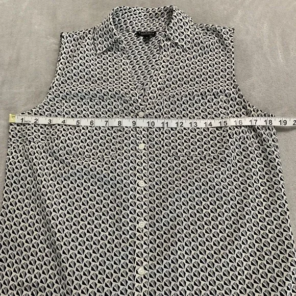 Talbots Nantucket Sleeveless Shirt Small Geometric Print Button Down - Picture 8 of 9